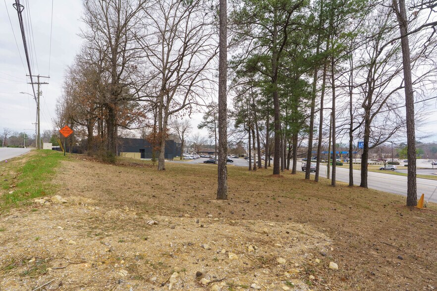 More Photos Of 6182 Lee Hwy, Chattanooga Land For Sale