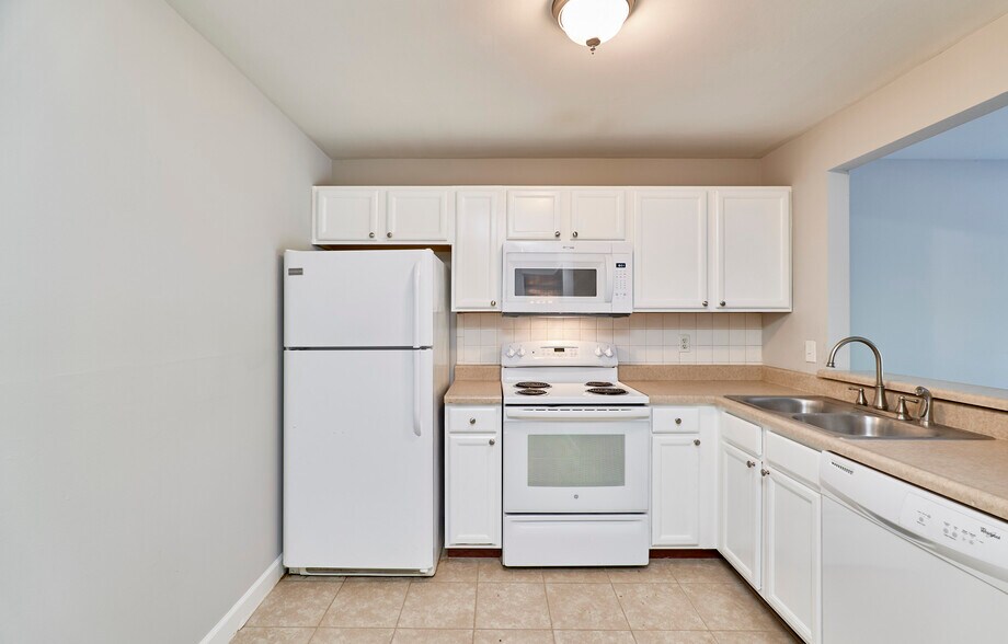 More Photos Of 7594 Watson Rd, Saint Louis Apartments For Sale