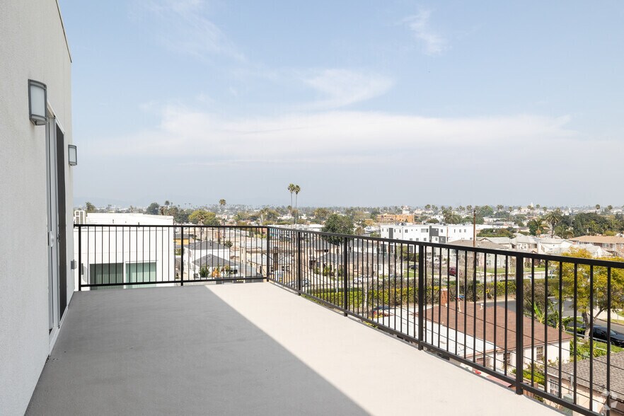 More Photos Of 3518 Chesapeake Ave, Los Angeles Apartments For Sale