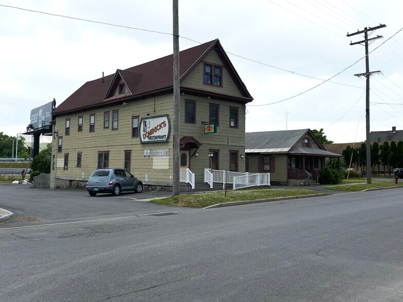 More Photos Of 1370 Burnet Ave, Syracuse Restaurant For Sale