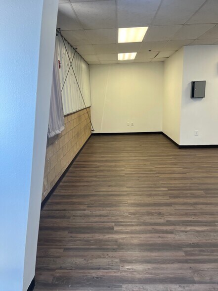 More Photos Of 7501 York St, Denver Warehouse For Lease