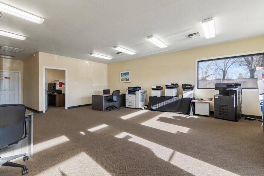More Photos Of 2815 Laverne Ave, Klamath Falls Flex For Sale