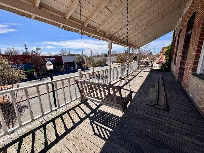 More Photos Of 2720 Cleveland St, Elloree Storefront Retail Residential For Sale