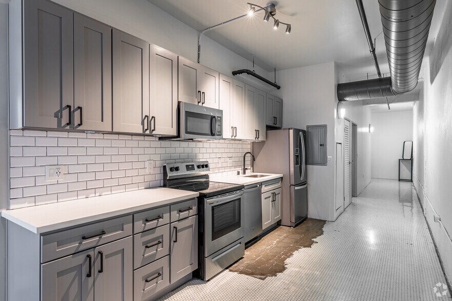 More Photos Of 1007 5th Ave, San Diego Apartments For Lease