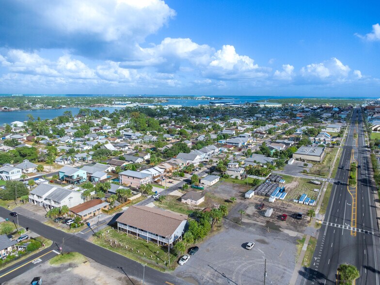 More Photos Of 4021 Dolphin Dr, Panama City Apartments For Sale