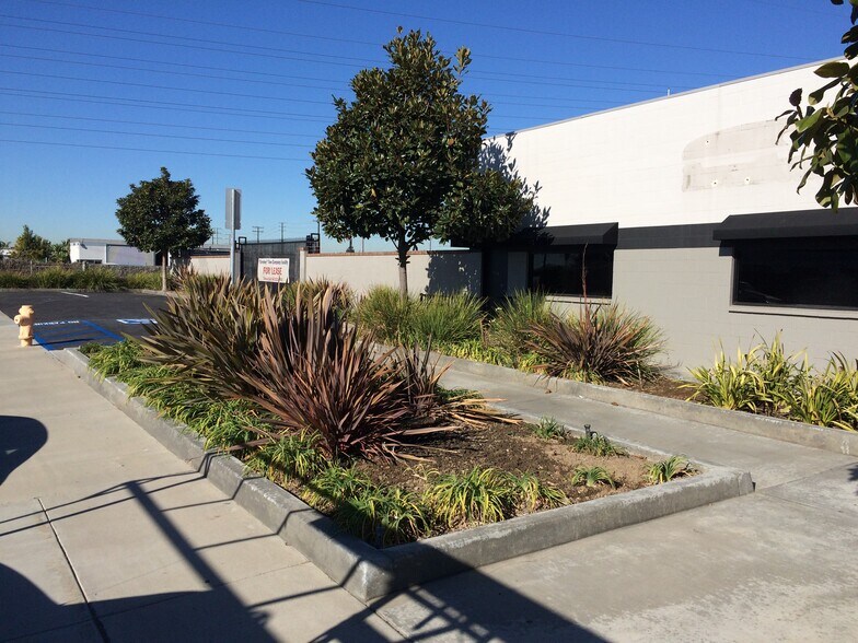 More Photos Of 8321 Monroe Ave, Stanton Contractor Storage Yard For Sale