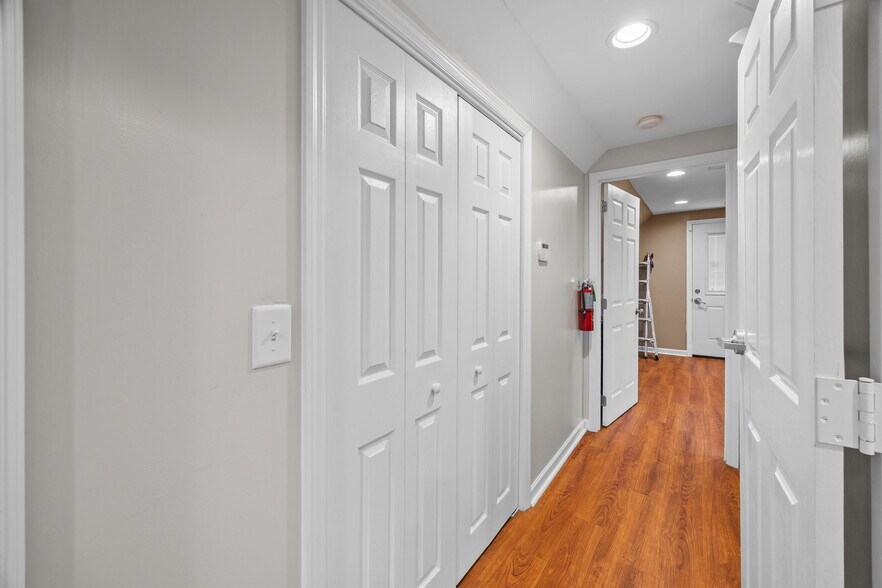 More Photos Of 275 E Henry St, Spartanburg Office Residential For Sale