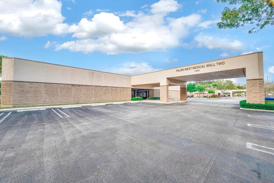 More Photos Of 13005 Southern Blvd, Loxahatchee Medical For Sale