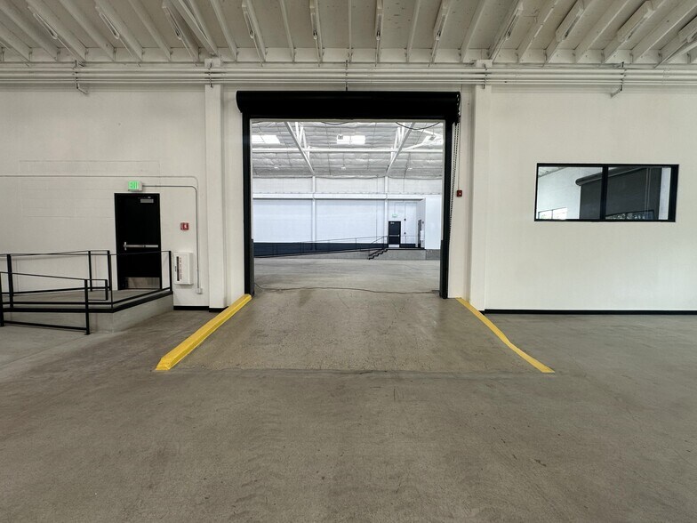 More Photos Of 4700 San Pablo Ave, Emeryville Warehouse For Lease