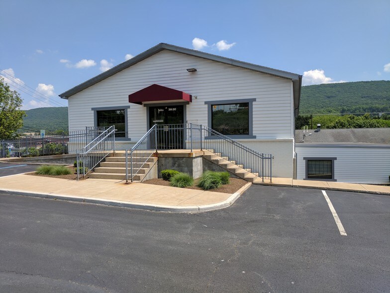 More Photos Of 2541 E College Ave, State College General Retail For Lease