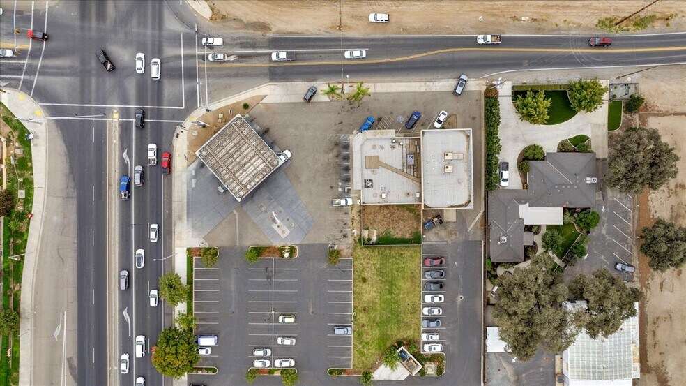 More Photos Of 1088 N Mooney Blvd, Tulare Freestanding For Lease