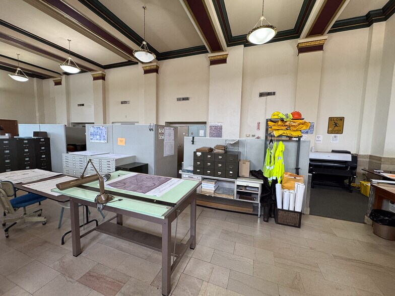 More Photos Of 243 E Main St, Alliance Apartments For Sale