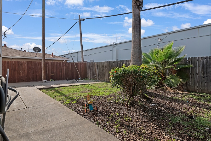 More Photos Of 3911 Watt Ave, Sacramento Apartments For Sale