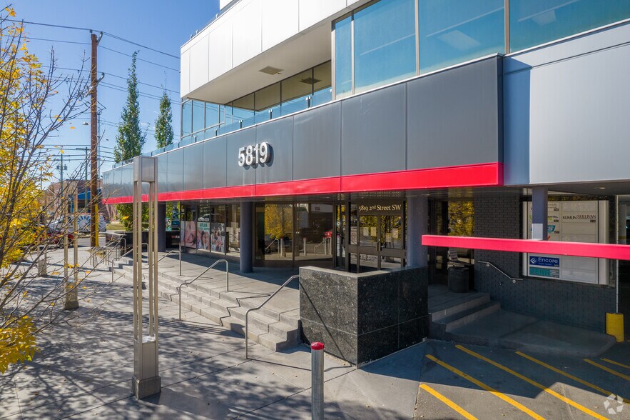 More Photos Of 5819 2nd St SW, Calgary Office For Lease