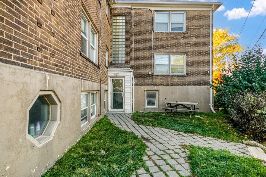 More Photos Of 99 Douglas St, Sudbury Apartments For Sale