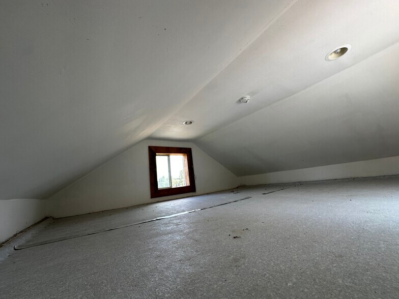 More Photos Of 747 Atlas Rd, Vader Warehouse For Sale