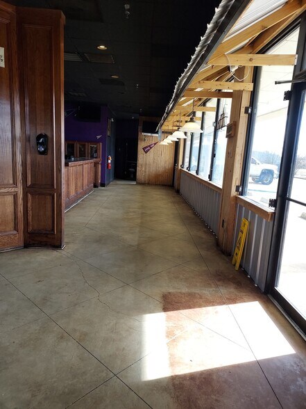 More Photos Of 6954 Old Canton Rd, Ridgeland Storefront Retail Office For Lease