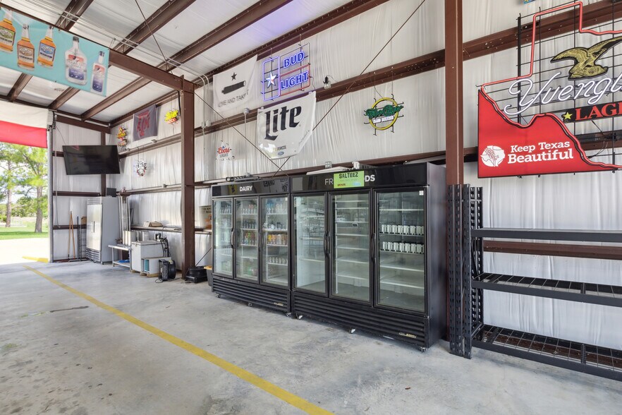 More Photos Of 13111 Highway 6, Santa Fe Freestanding For Sale