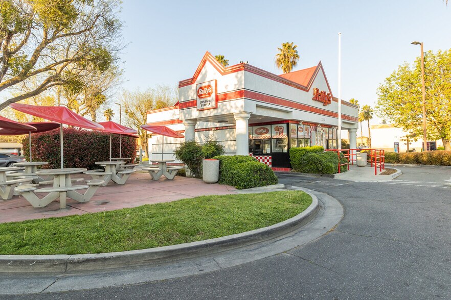 More Photos Of 2310 W Cleveland Ave, Madera Fast Food For Sale