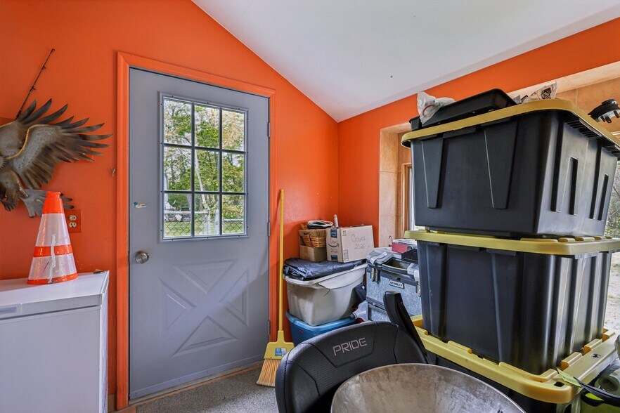 More Photos Of 170 S Hope Chapel Rd, Jackson Specialty For Sale