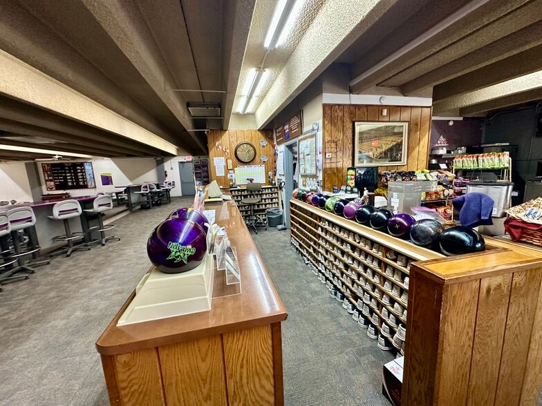 More Photos Of 823 Van Buren St, Trinidad Bowling Alley For Sale