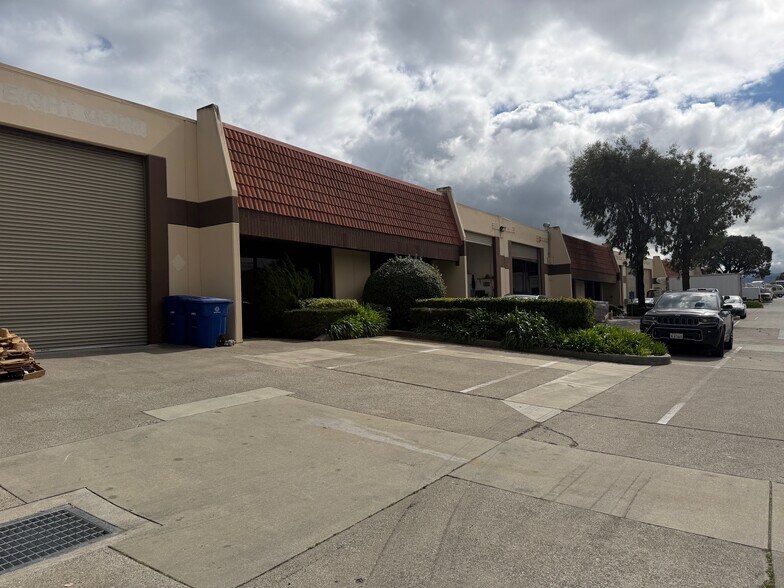 More Photos Of 380 Swift Ave, South San Francisco Warehouse For Lease