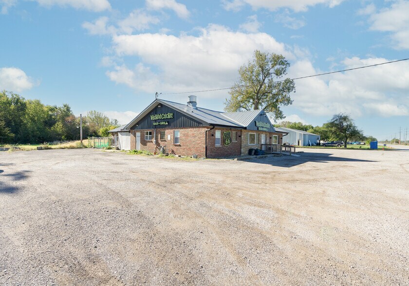 More Photos Of 103 IL-53, Braceville Restaurant For Sale