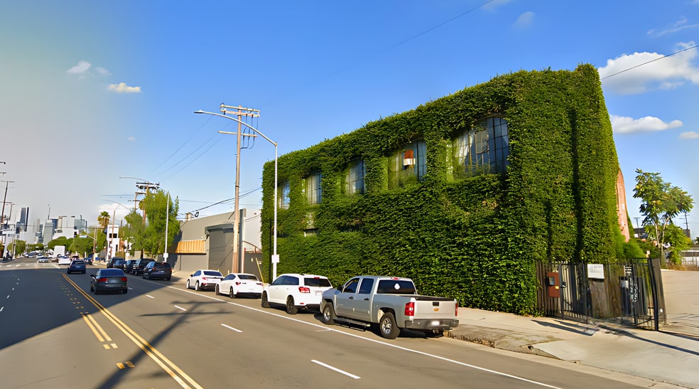 Primary Photo Of 3430 S Hill St, Los Angeles Showroom For Lease