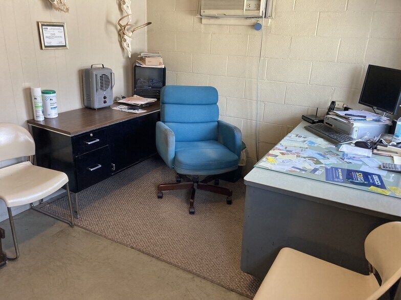 More Photos Of 1619 9th St Se, Roanoke Auto Repair For Lease