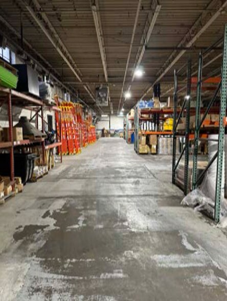 More Photos Of 10400 Evendale Dr, Evendale Warehouse For Lease