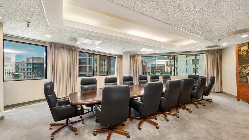 More Photos Of 224 N Fair Oaks Ave, Pasadena Medical For Sale