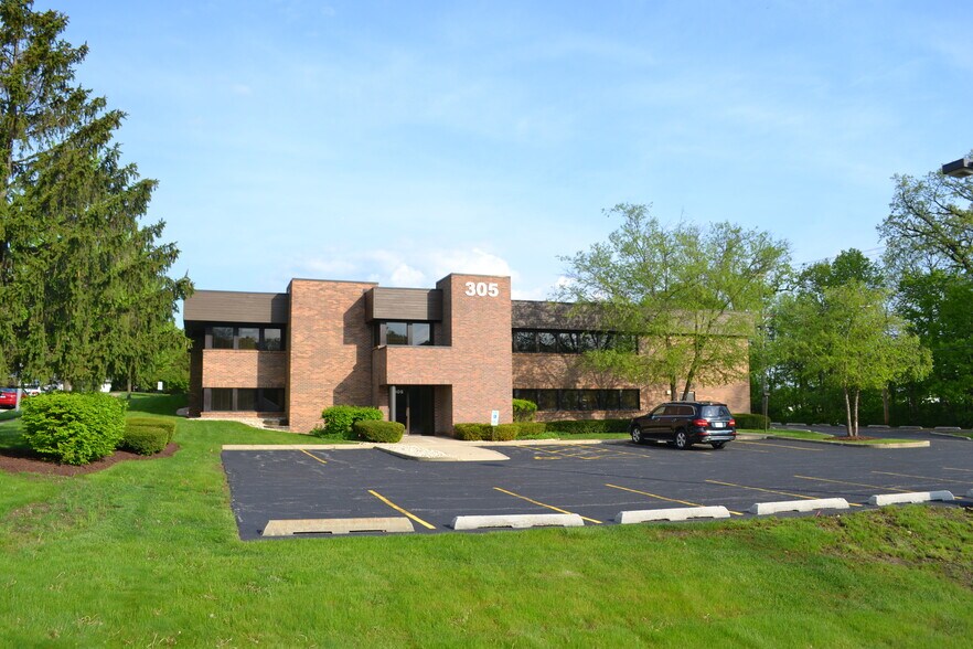 More Photos Of 305 Vine St, New Lenox Medical For Lease