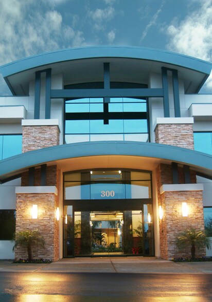 More Photos Of 300 Harding Blvd, Roseville Office For Lease