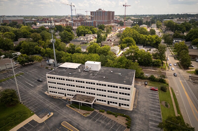 More Photos Of 333 Waller Ave, Lexington Medical For Sale