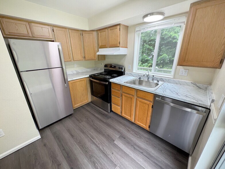 More Photos Of 820 32nd St, Bellingham Apartments For Sale