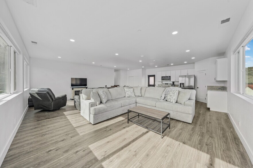 More Photos Of 1929 US-395, Gardnerville Apartments For Sale