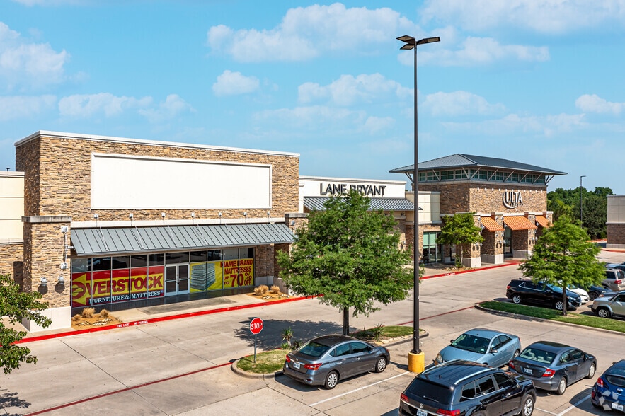 More Photos Of 1400-1800 S Loop 288, Denton Unknown For Lease
