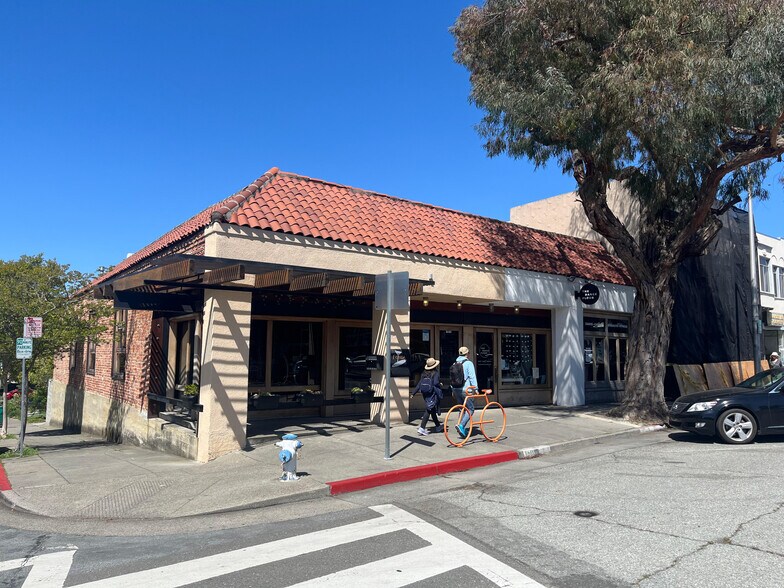 More Photos Of 1501 Solano Ave, Albany Restaurant For Sale