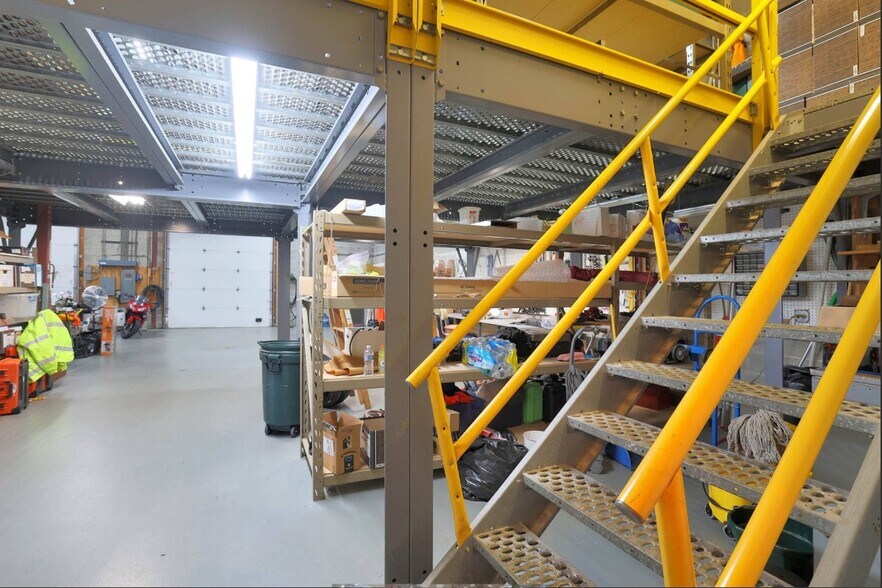 More Photos Of 5901 Lincoln Ave, Morton Grove Office For Sale
