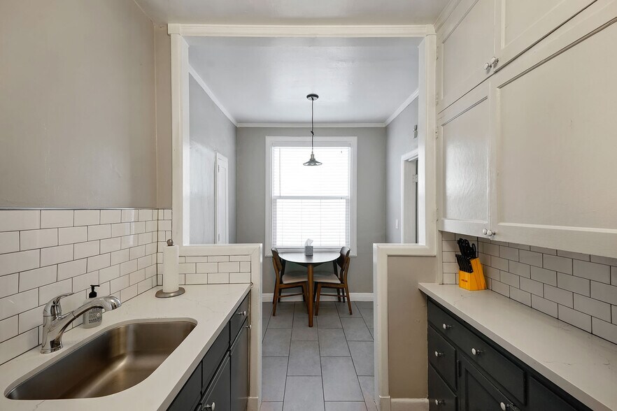 More Photos Of 226 Athol Ave, Oakland Apartments For Sale