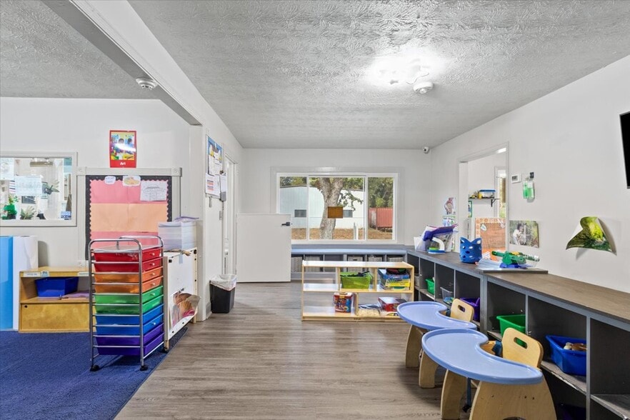 More Photos Of 57 Merritt St SE, Marietta Daycare Center For Sale