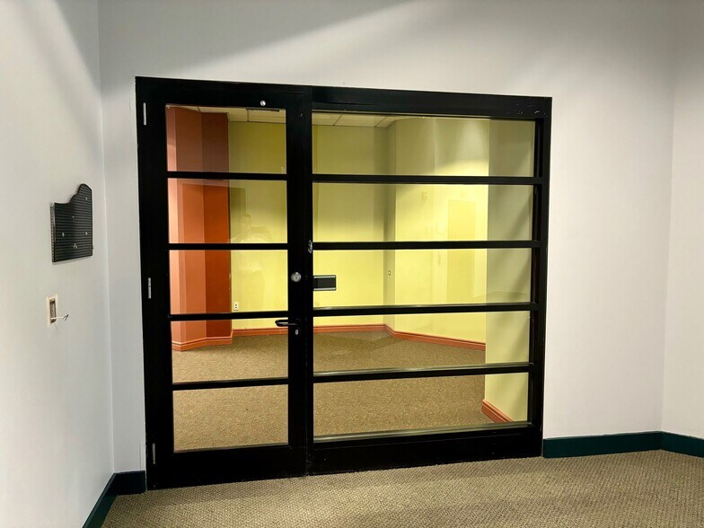 More Photos Of 718-720 Arch St, Philadelphia Office For Lease