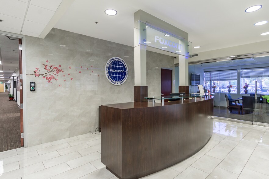 More Photos Of 500 S Kraemer Blvd, Brea Office For Lease