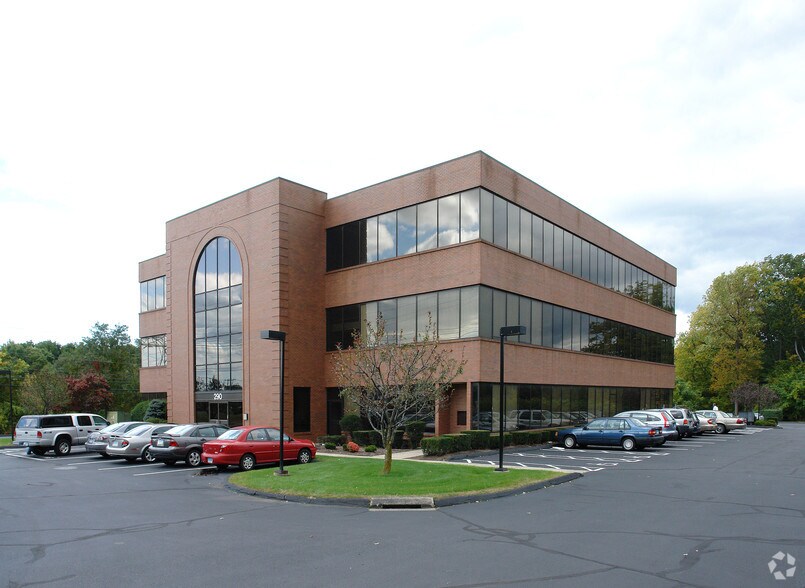 More Photos Of 290 Roberts St, East Hartford Office For Lease
