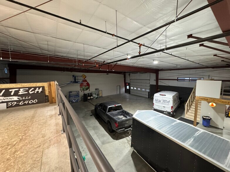 More Photos Of 645 Sandpiper Trl, Cottage Grove Warehouse For Lease