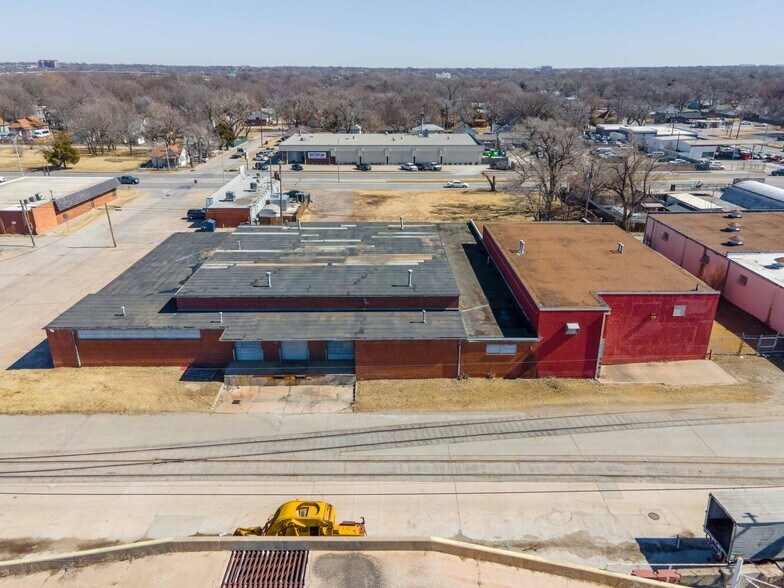 More Photos Of 901 E Morris St, Wichita Warehouse For Sale