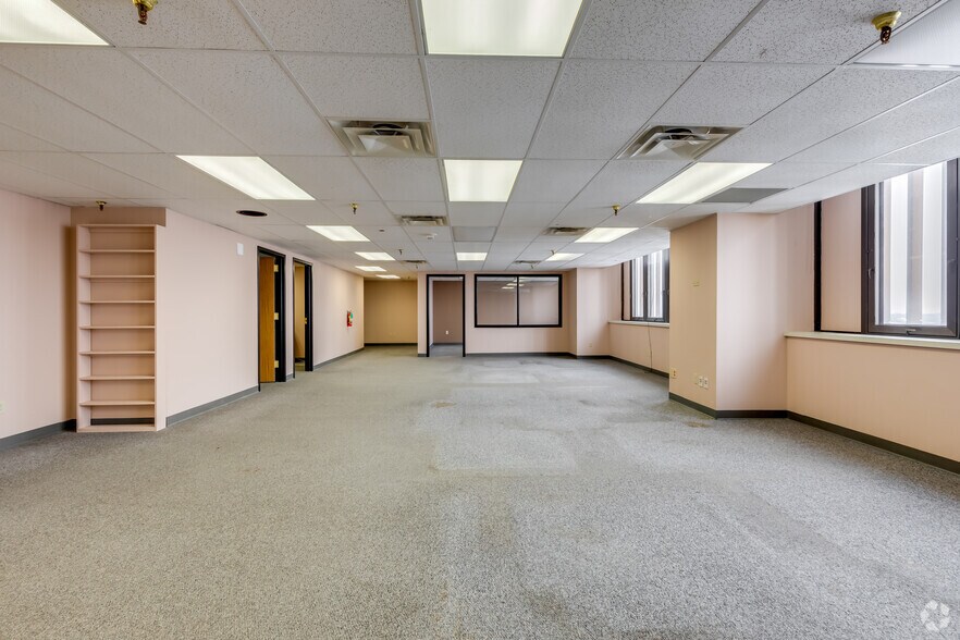 Photo of 23rd Floor Ste 60-2350