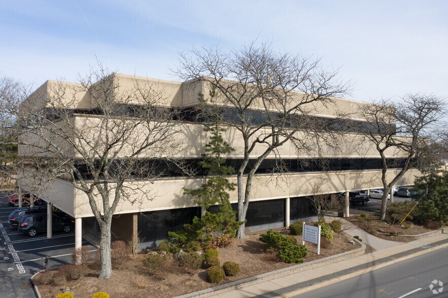 More Photos Of 636 Morris Tpke, Short Hills Medical For Lease