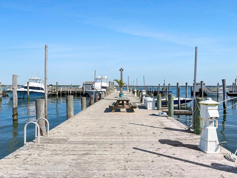 More Photos Of 369 Dune Rd, Hampton Bays Marina For Sale