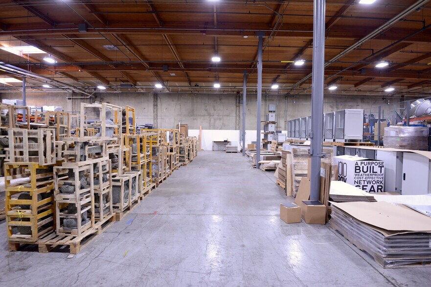 More Photos Of 6700-6800 NE 59th Pl, Portland Warehouse For Lease